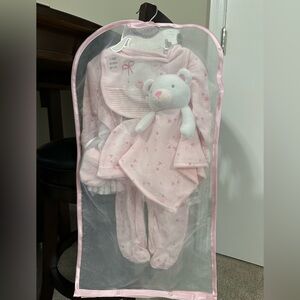 Rock a Bye Baby girl 8 piece gift set 3-6 mo